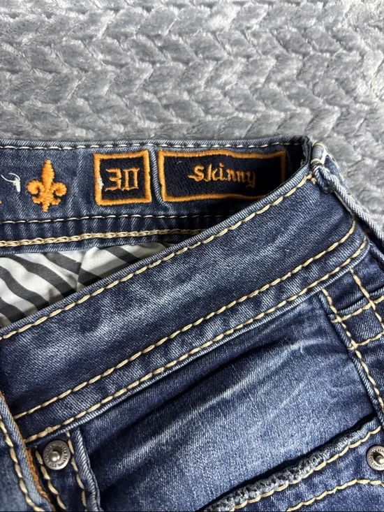 Rock Revival Women’s Distressed Dark Blue Skinny Jeans - Picture 4 of 10